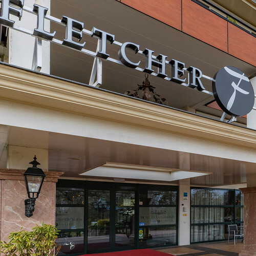 Fletcher Familiehotel De Hunzebergen